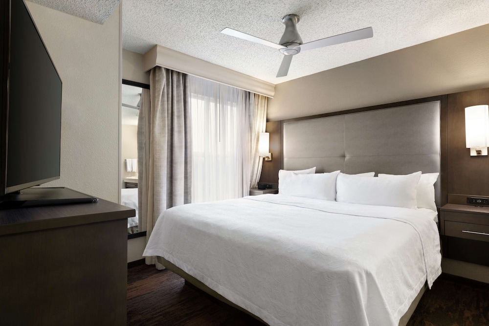 Homewood Suites by Hilton North Dallas Plano - photo 4