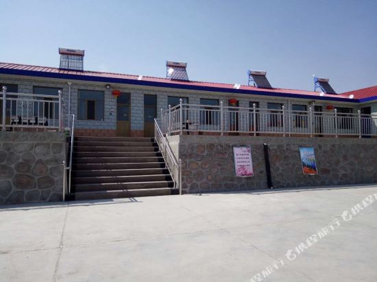 Zhongwei Shapotou Jinshaguozhai Hotel in Zhongwei, People's Republic of China