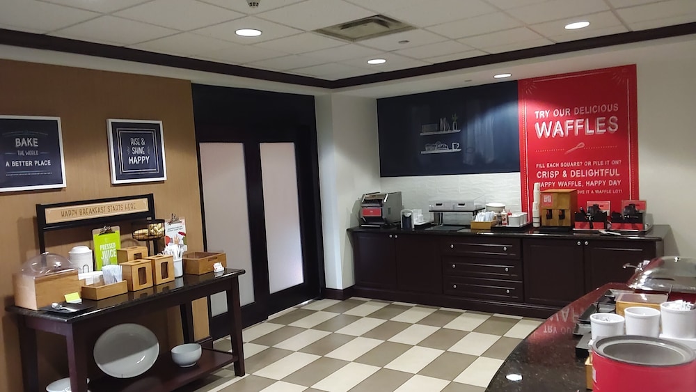 Hampton Inn & Suites Tampa Wesley Chapel - photo 27