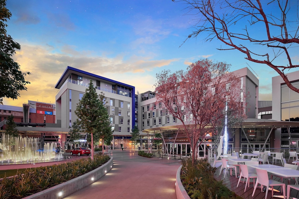 Protea Hotel by Marriott Pretoria Loftus Park — 4-Star Luxury Hotel in Pretoria, South Africa
