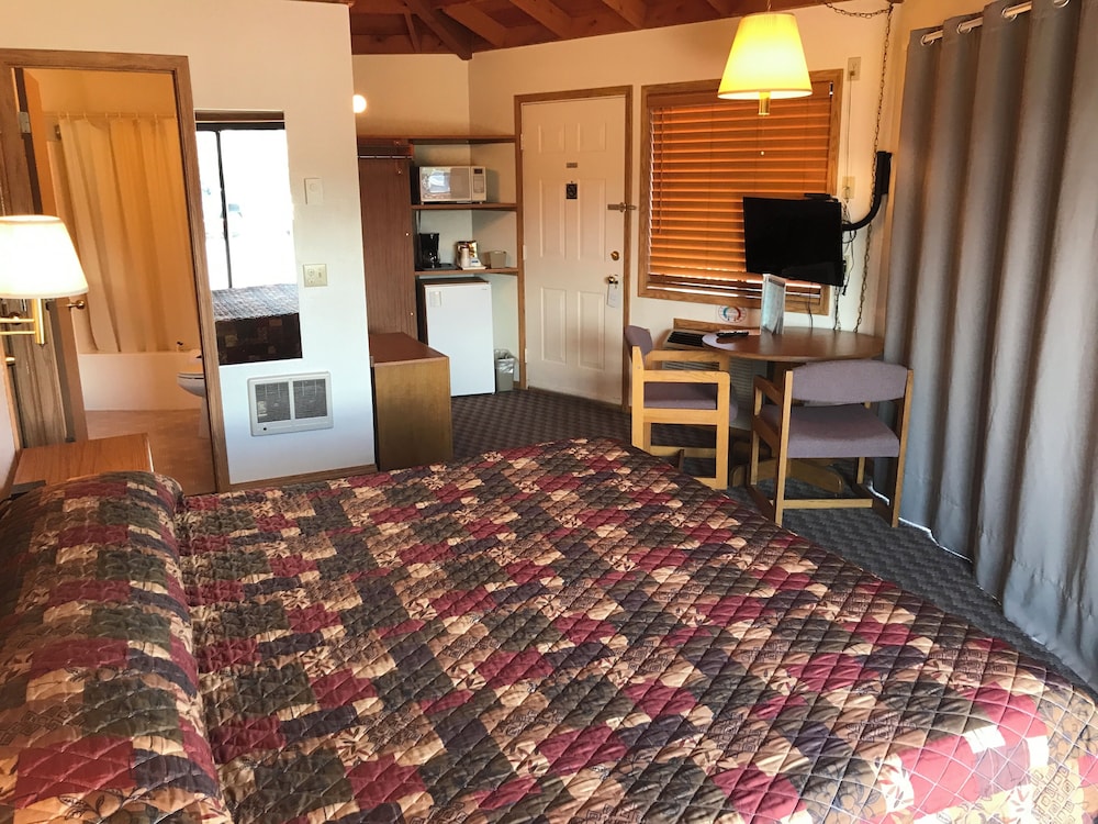 Smith Rock Resort - photo 13