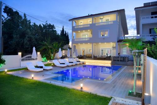 Hillside Horizon Villa — 4-Star Luxury Hotel in Kallithea, Greece