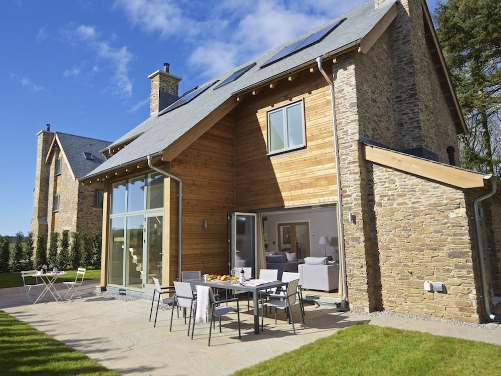 3 The Drive Hillfield Village in Dartmouth, United Kingdom