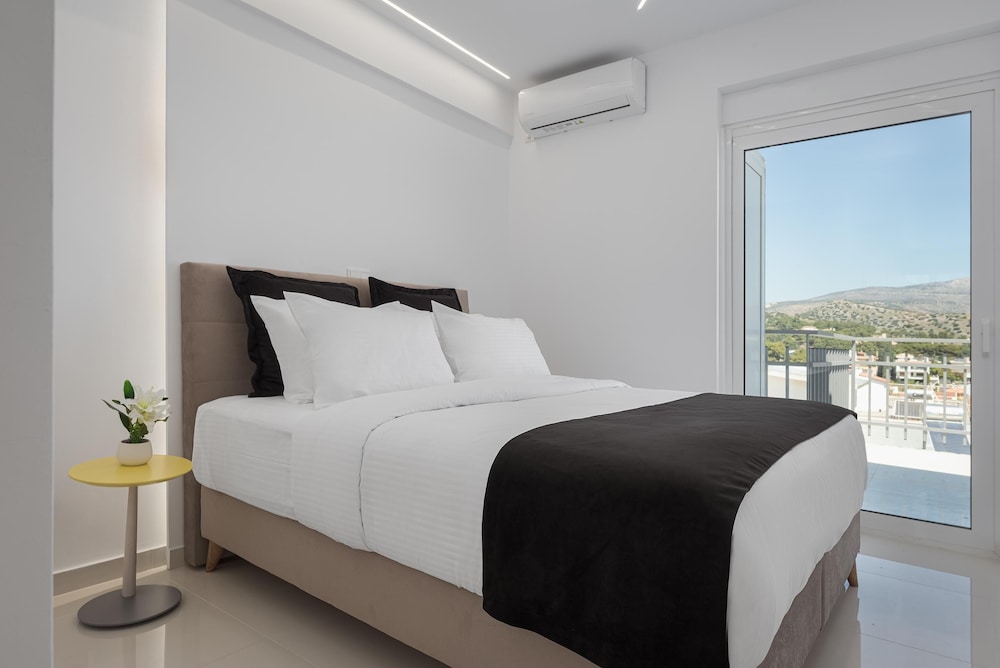 Athenian Riviera Penthouse Apartment — 4-Star Luxury Hotel in Vari, Greece
