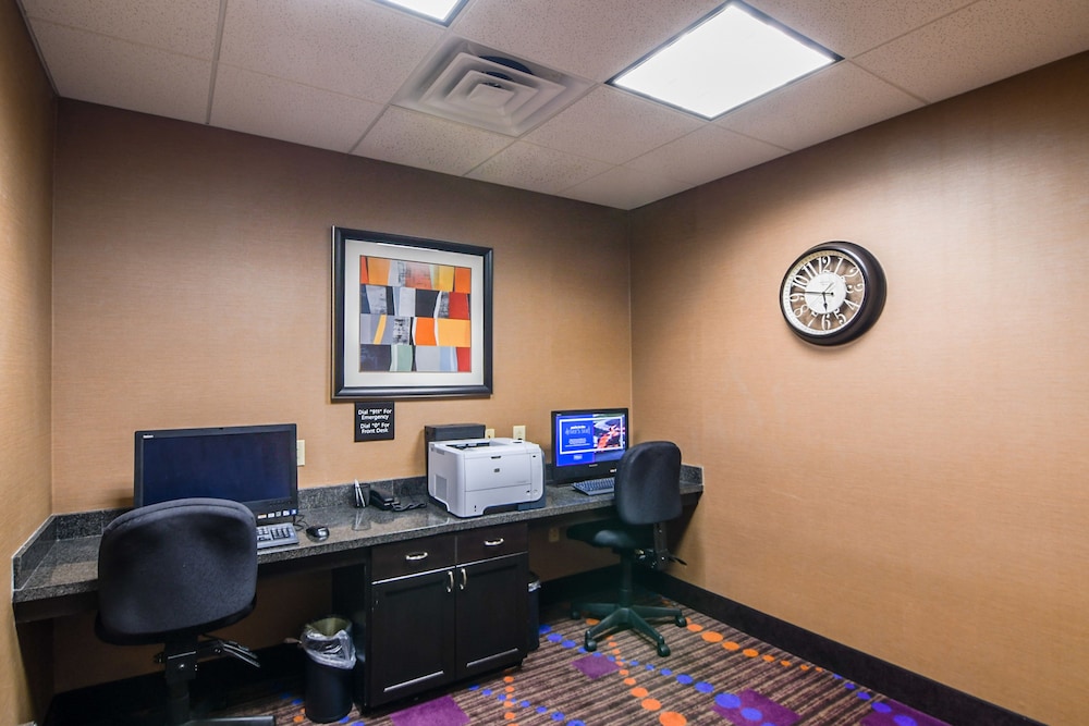 Hampton Inn Foley - photo 72