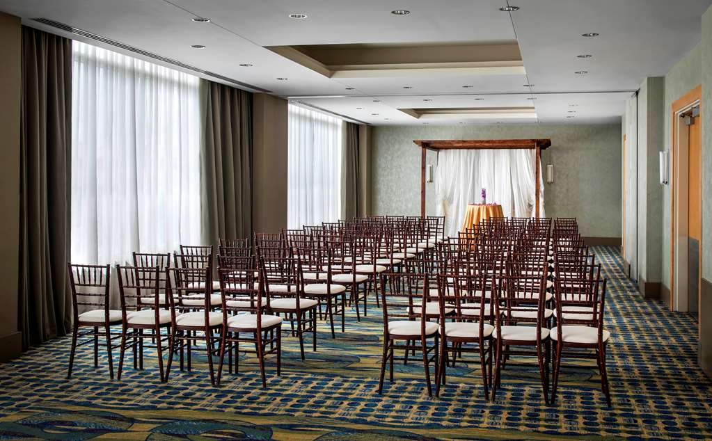 Hyatt Regency Pittsburgh International Airport - photo 14