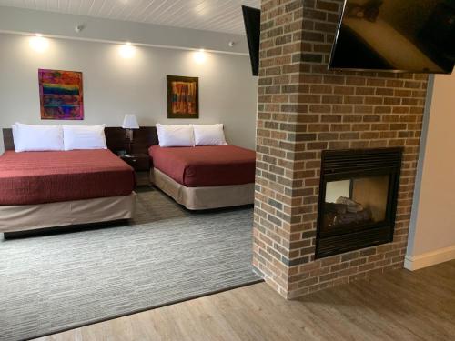 McCoy's Inn - photo 53