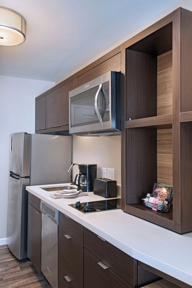 TownePlace Suites by Marriott Lakeland - photo 9