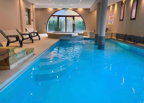 Le Rioumajou 2 Grand T4 Piscine Centre St Lary - last minute hotel in Unknown City