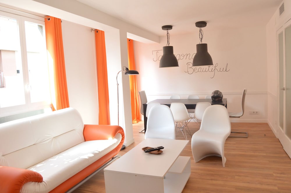 Ad Hostels Boutique O — Tarragona