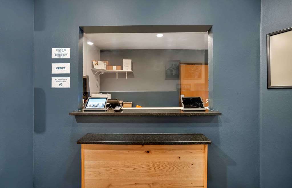 Extended Stay America Select Suites Tallahassee East - photo 3