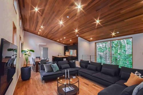 Hakuba Elgin Brand new exquisite luxury villa — 4-Star Luxury Hotel in Hakuba, Japan