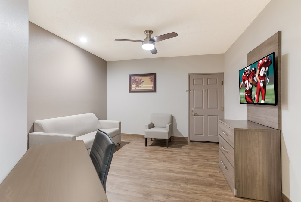 Red Roof Inn & Suites Corbin - photo 10