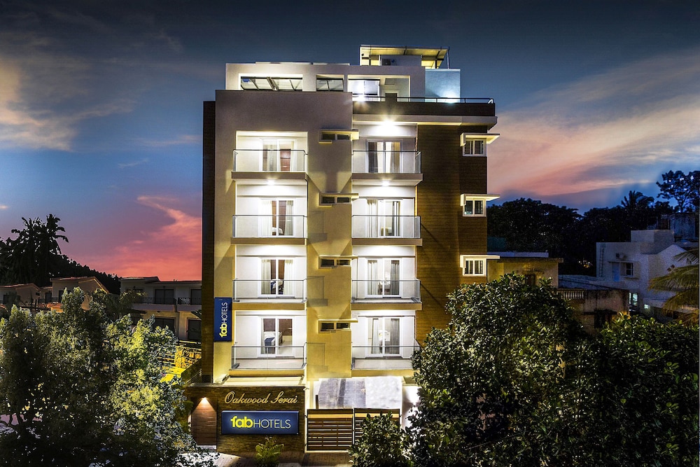 Fabhotel Oakwoods Serai
