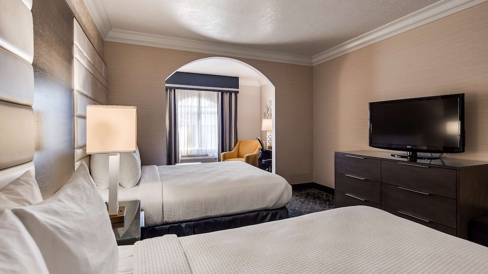 Best Western Plus Abbey Inn - photo 23