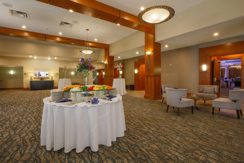 DoubleTree by Hilton Rochester - photo 49