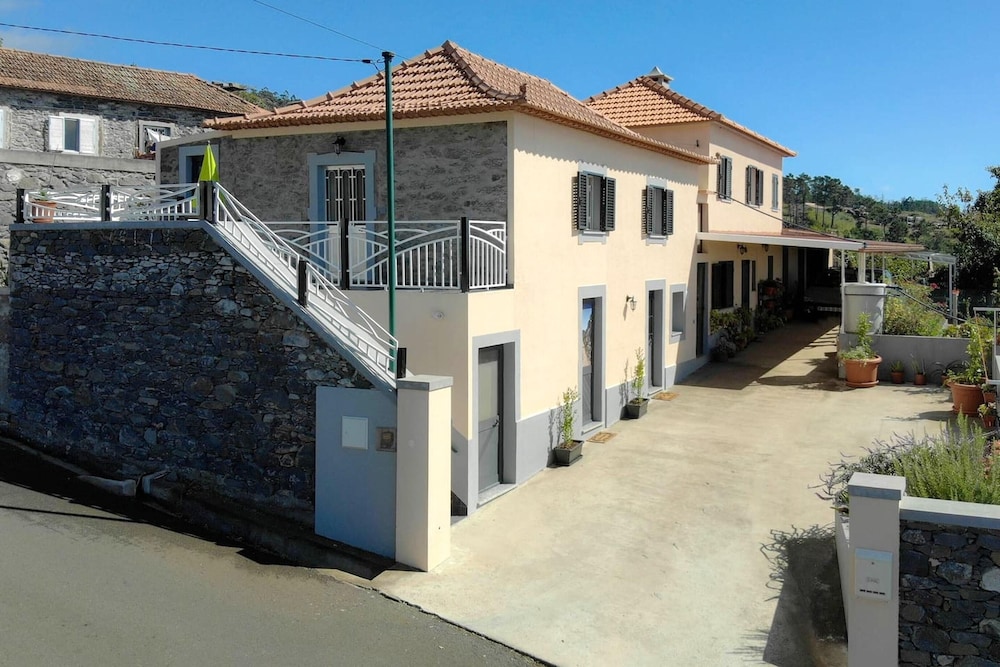 Seaside House in Estreito — 4-Star Luxury Hotel in Estreito Da Calheta, Portugal