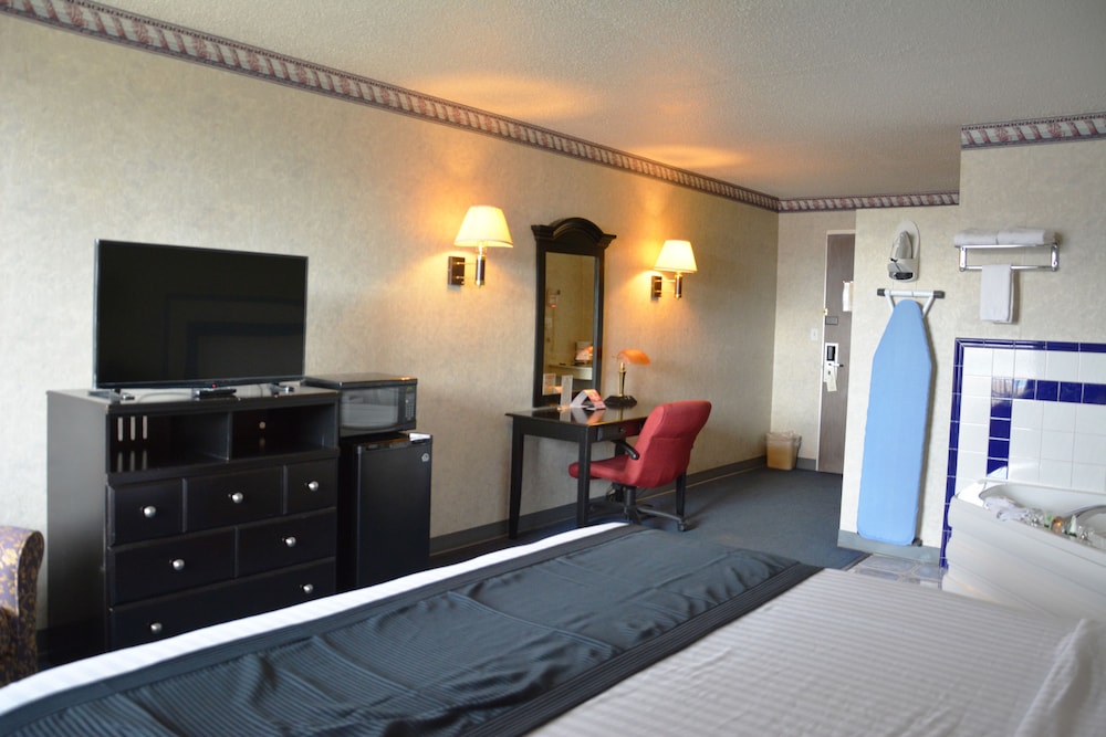 Travelodge by Wyndham Milwaukee - photo 11