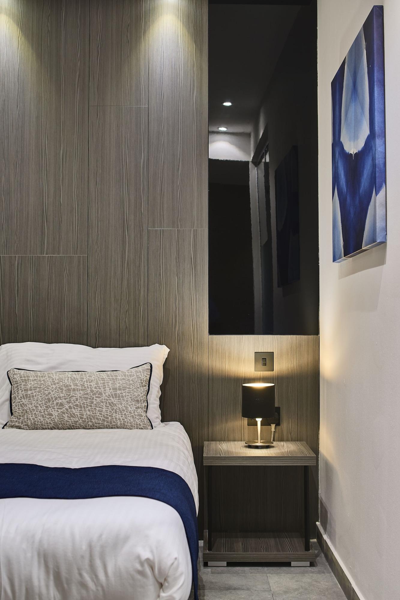 The District Hotel — Valletta — photo 2