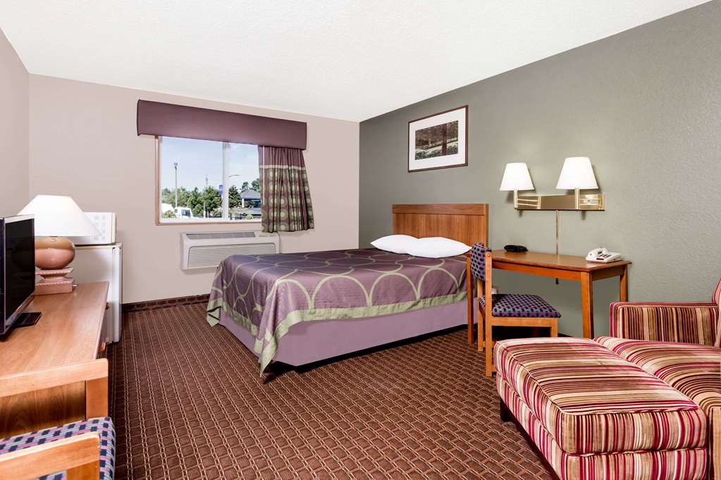 Super 8 by Wyndham Augusta Ft Eisenhower Area - photo 6