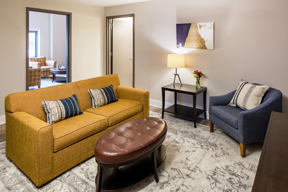 Watt Hotel Rahway Tapestry Collection by Hilton - photo 30