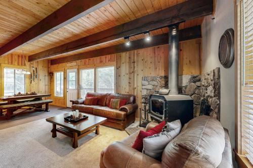 Tranquil Family Cabin