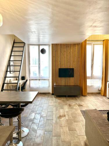 Wolf Duplex Heart Of Cannes Beaches — Cannes