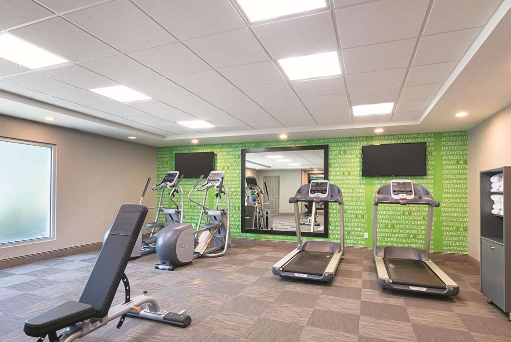 La Quinta Inn & Suites by Wyndham Atlanta Conyers - photo 12