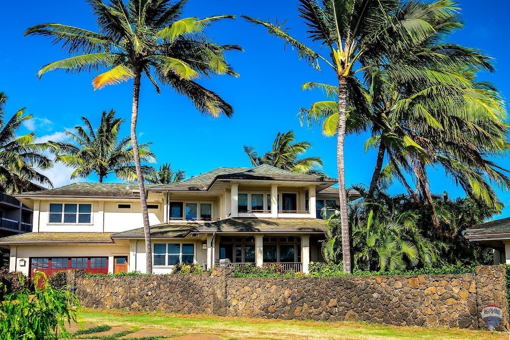 Makalae — 4-Star Luxury Hotel in Koloa, United States