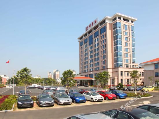 Longfeng Hotel - carbon neutral hotel in Fuzhou
