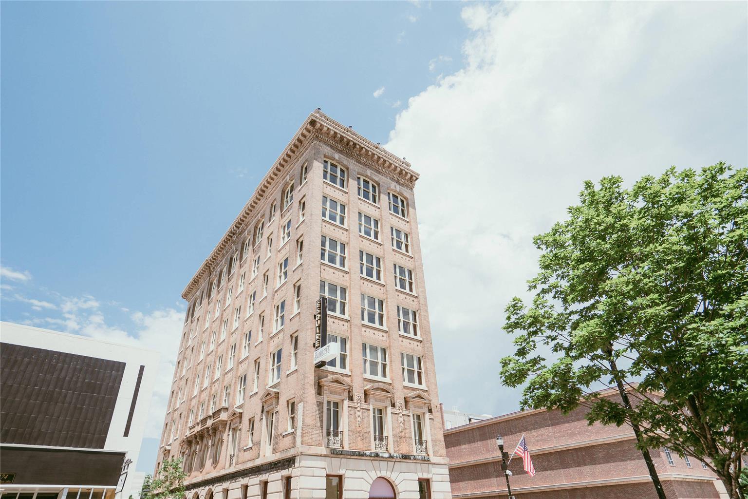 The Esquire Hotel Downtown Gastonia an Ascend Collection Hotel - carbon neutral hotel in Gastonia