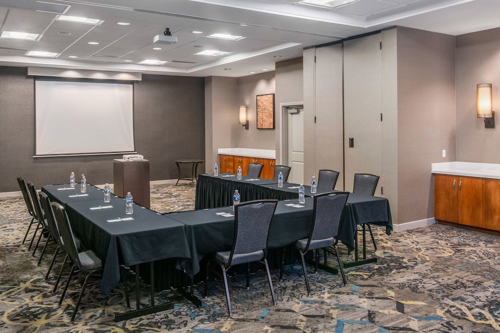 Residence Inn Phoenix Glendale Sports & Entertainment District - photo 48