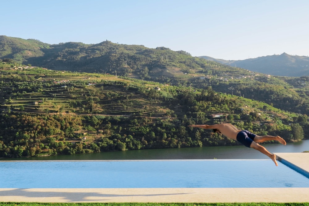 Casa da Mouta Douro Valley — 4-Star Luxury Hotel in Baiao, Portugal