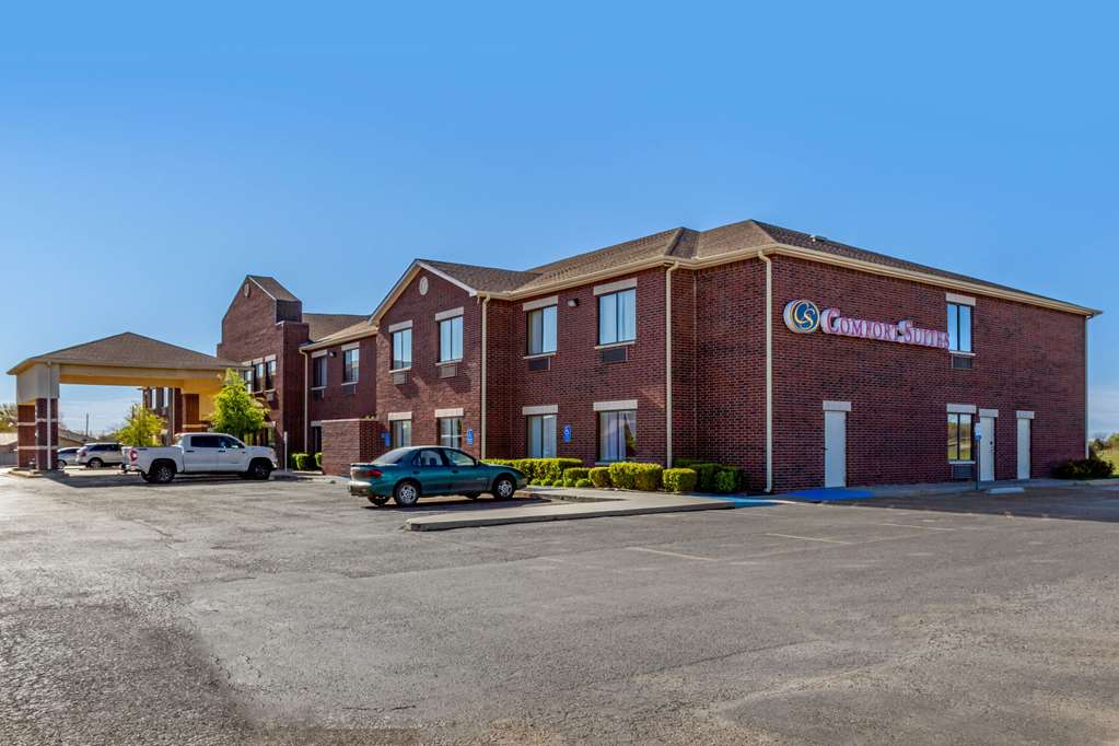 Comfort Suites Plainview - last minute hotel in Plainview