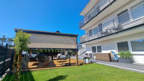 GoldenApart Willa Apartamenty z dwiema sypialniami basen — 4-Star Luxury Hotel in Krynica Morska, Poland