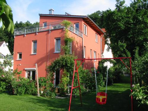 Ferienwohnung Rosarium — 4-Star Luxury Hotel in Gunzenhausen, Germany