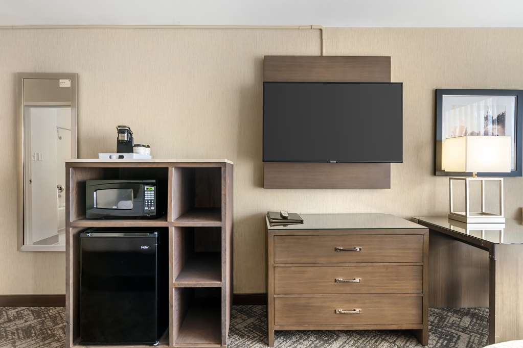 Best Western Plus Kansas City Sports Complex Hotel - photo 27
