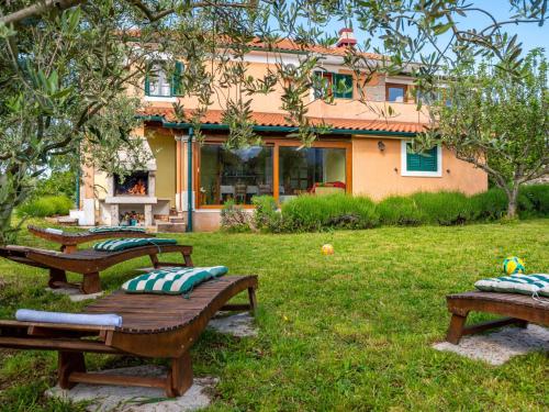 Holiday Home Tuscany for Two by Interhome — 4-Star Luxury Hotel in Dobrinj, Croatia
