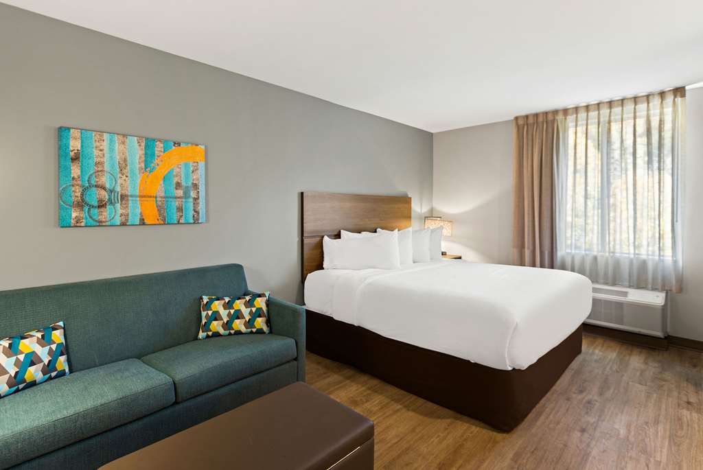 MainStay Suites Gatlinburg Downtown Area - photo 5