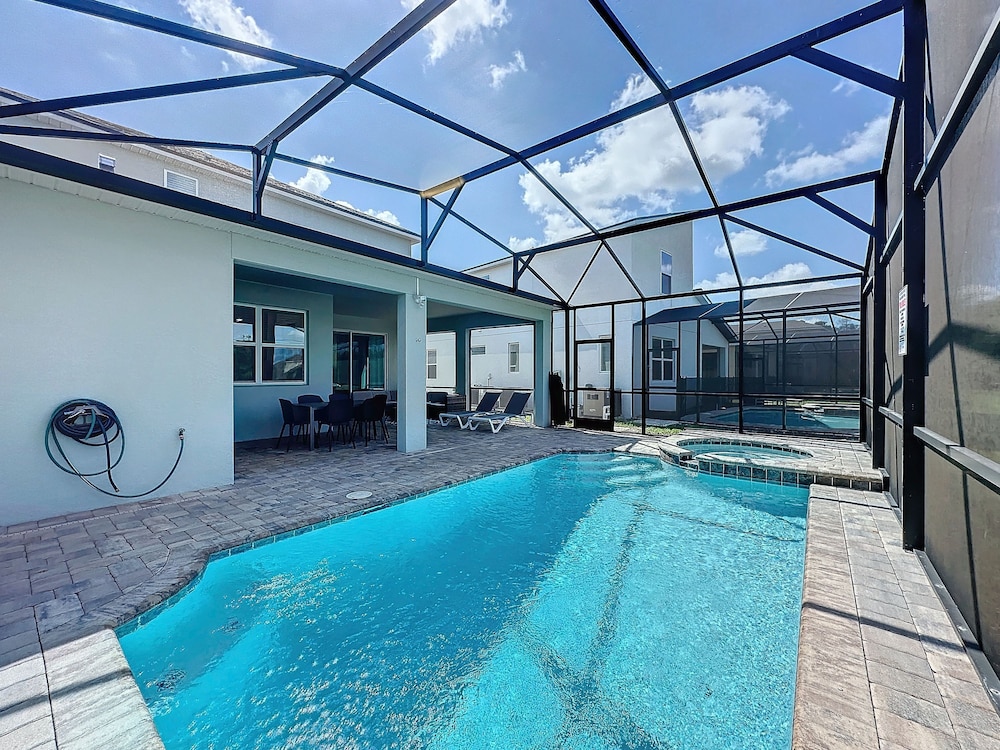 Luxury 6 Bed Villa With Pool Spa in Solara Resort - photo 74