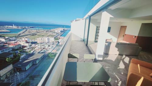Appartement vue sur mer — 4-Star Luxury Hotel in Tangier, Morocco