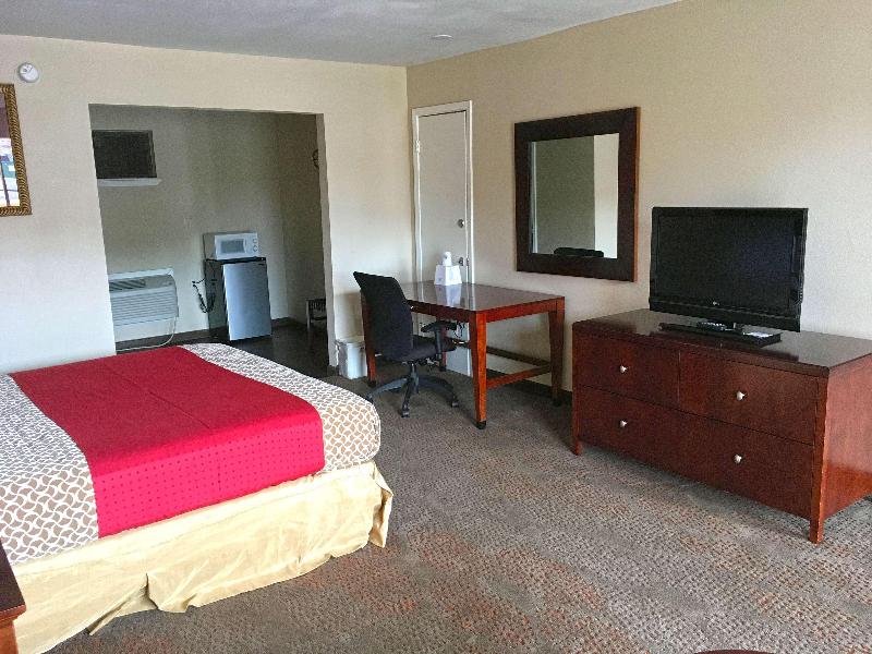 Americas Best Value Inn Texarkana - photo 11