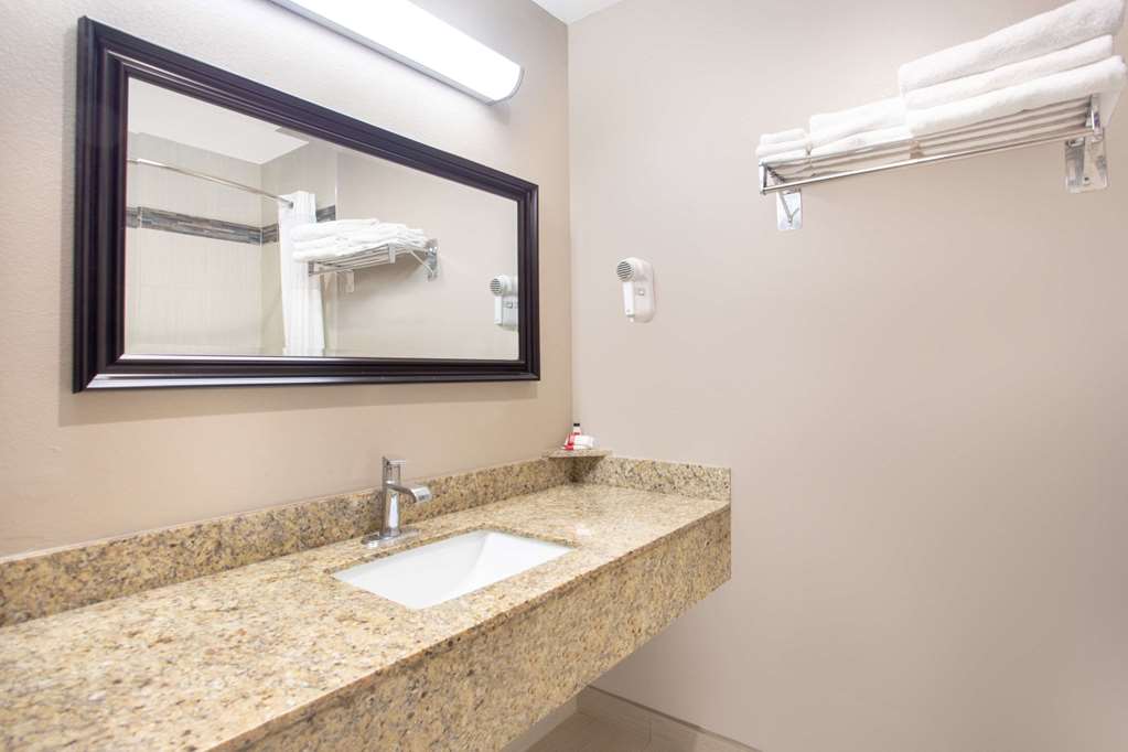 Super 8 by Wyndham Chico - photo 13