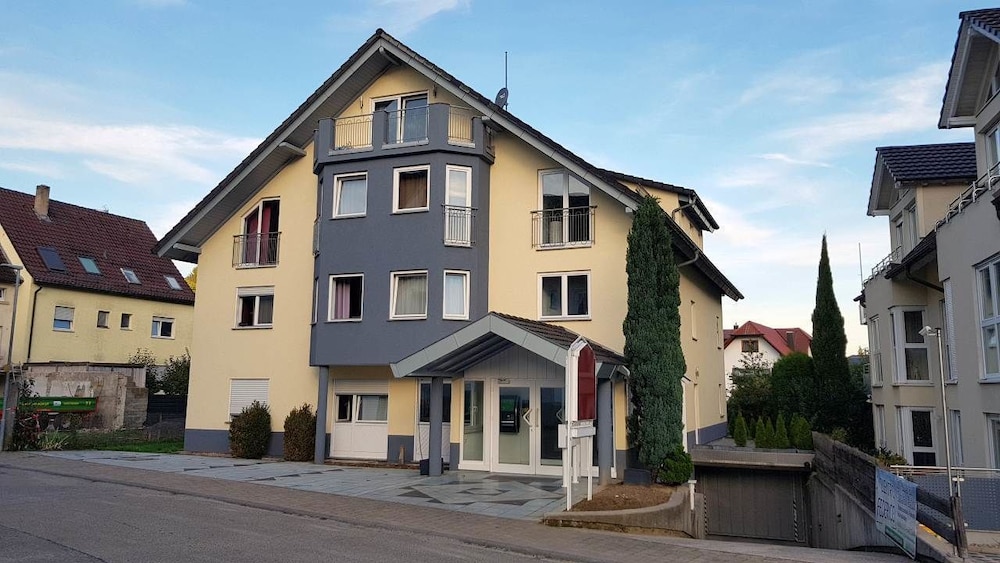 Hotel Pension Kaempfelbach pet-friendly hotel Konigsbach-Stein