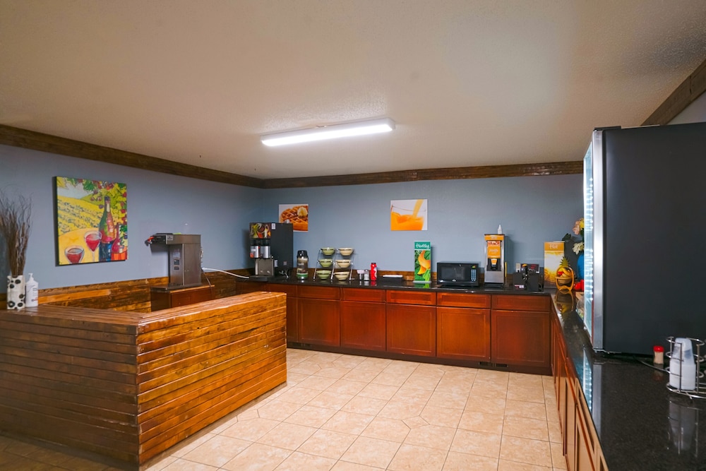 OYO Hotel Redwood Falls near Jackpot Casino - photo 42