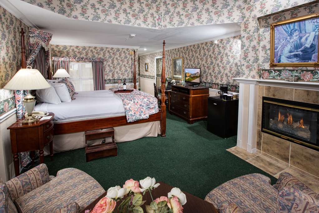 Ascot Suites - photo 14