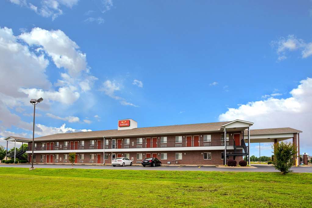 Econo Lodge Inn & Suites Searcy - carbon neutral hotel in Searcy