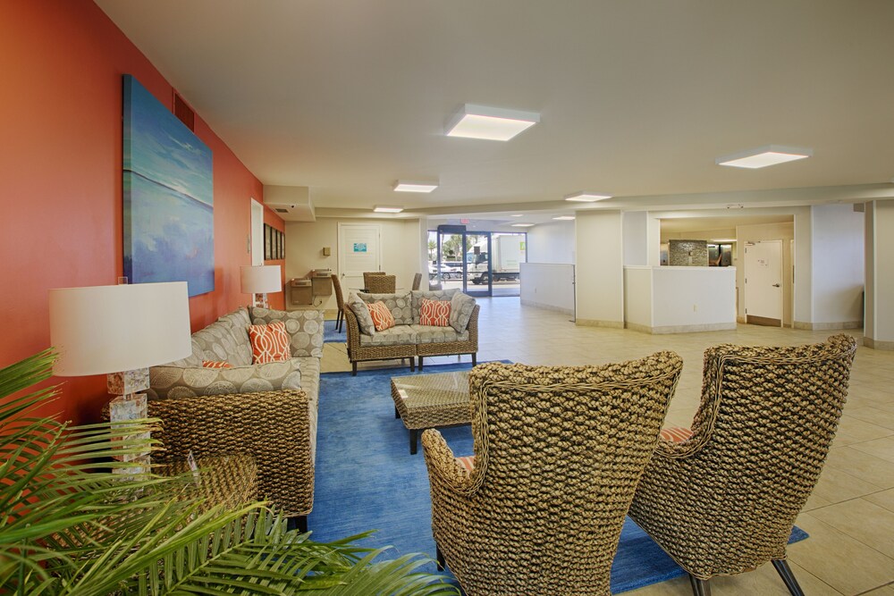 Holiday Surf and Racquet Club - photo 5