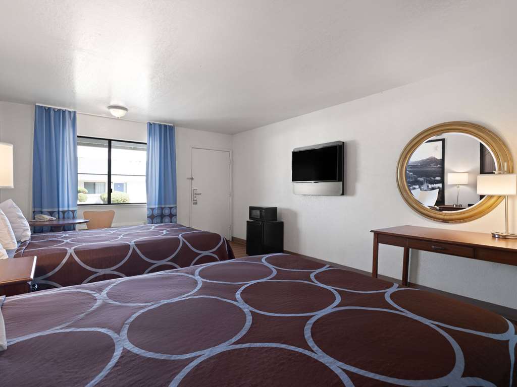 Super 8 by Wyndham Dunnigan - photo 19