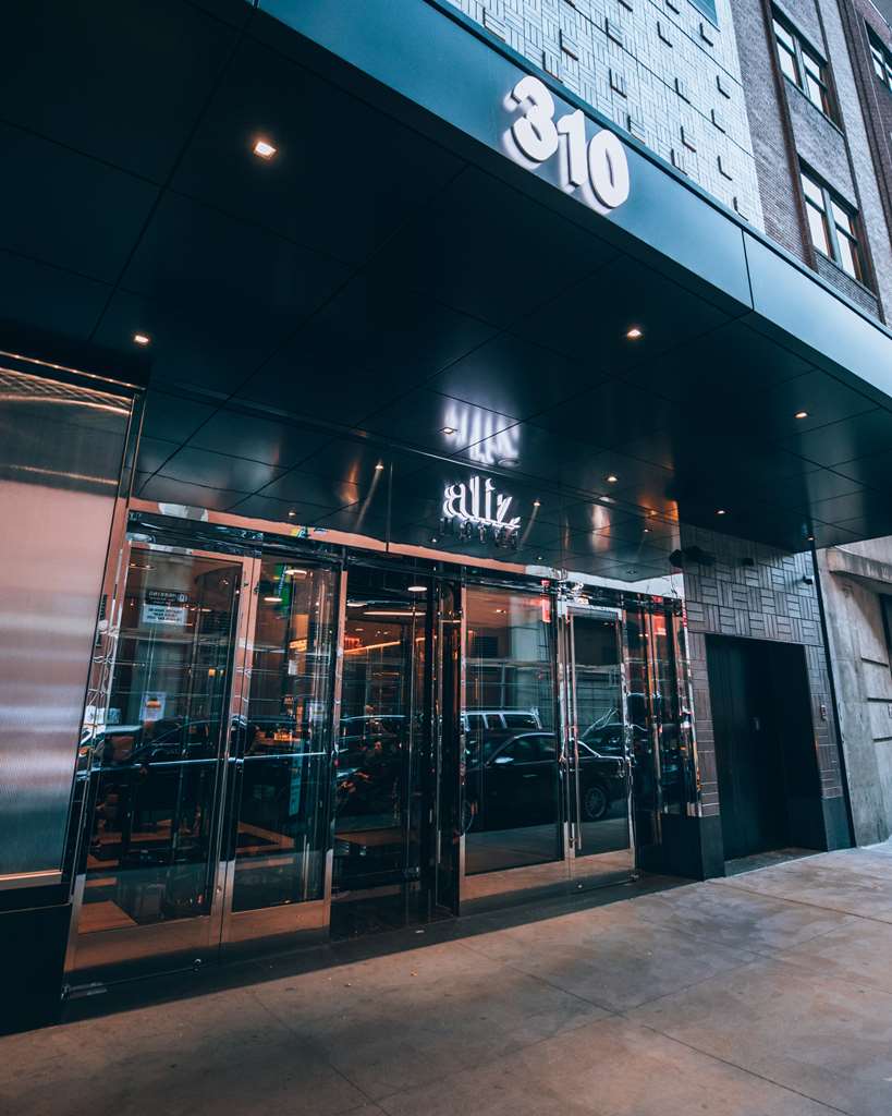 Aliz Hotel Times Square - photo 2